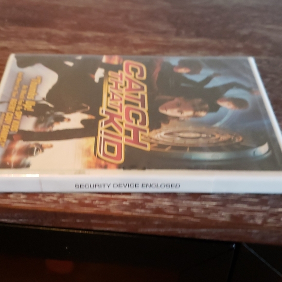 New! Original Packaging! Catch That Kid (DVD, 2004, Widescreen/Full-Screen) NEW! - Picture 4 of 4